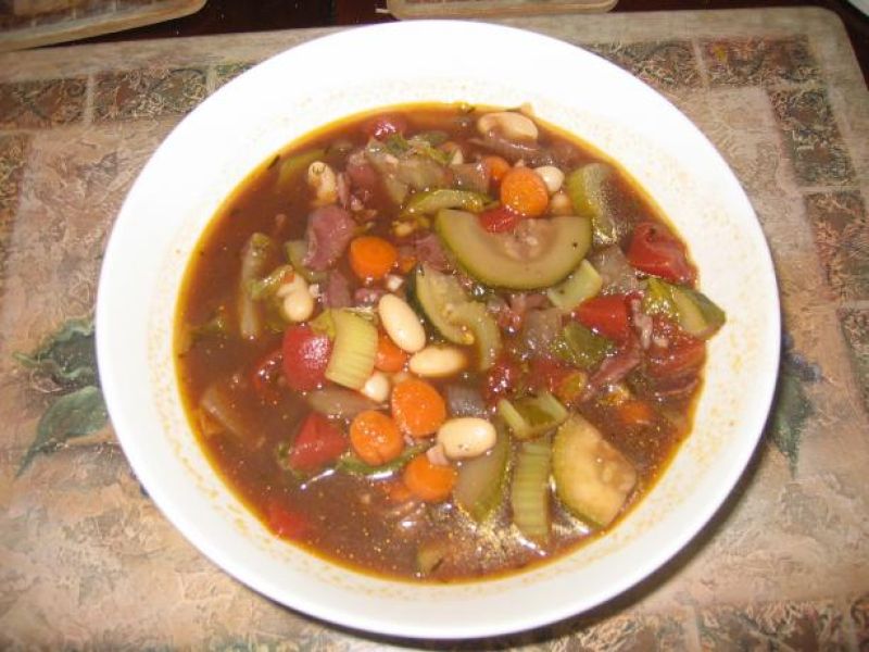 Minestrone Soup (Celia's Style)